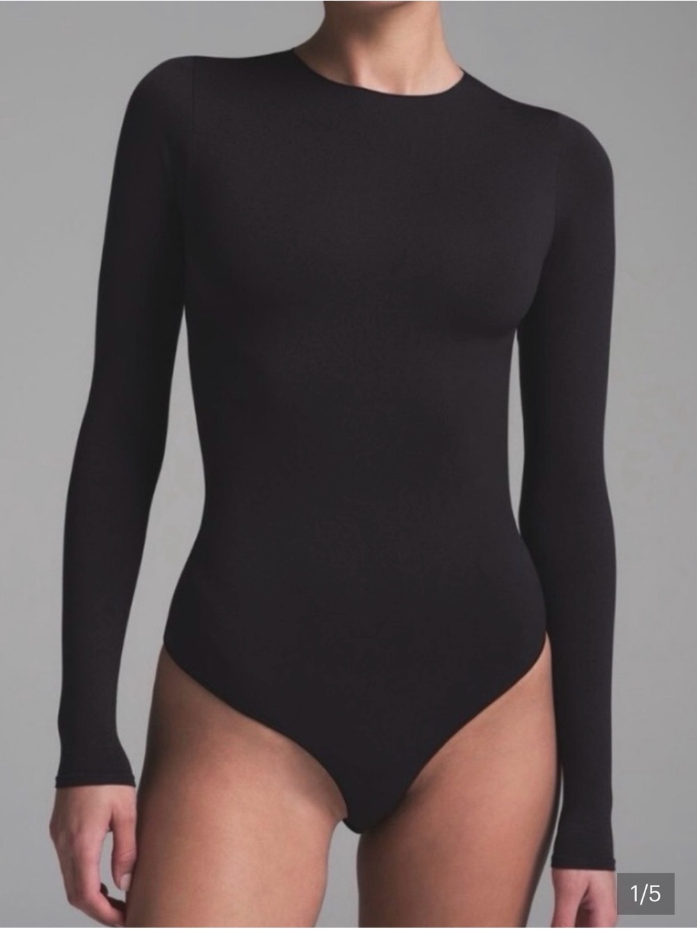 SKIMS NWT ESSENTIAL BODYSUITS
CREW NECK LONG SLEEVE BODYSUIT XXSXS